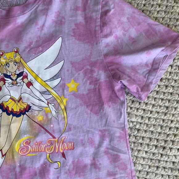 Sailor Moon Tie-Due Crop-Top - Picture 6 of 8